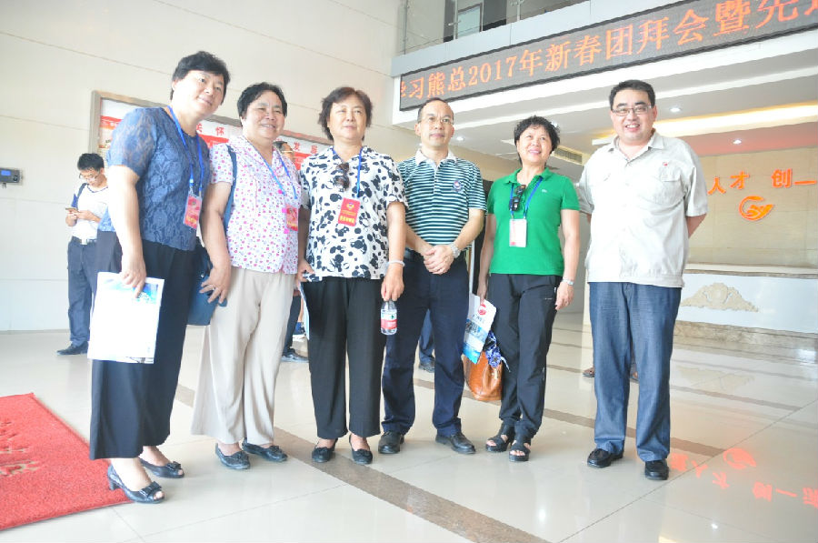 自治區(qū)政協(xié)委員、玉林市政協(xié)主席梁偉江一行到我司現(xiàn)場(chǎng)調(diào)研